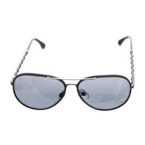 COPY - Chanel Pilot winter interlocking cc logo sunglasses